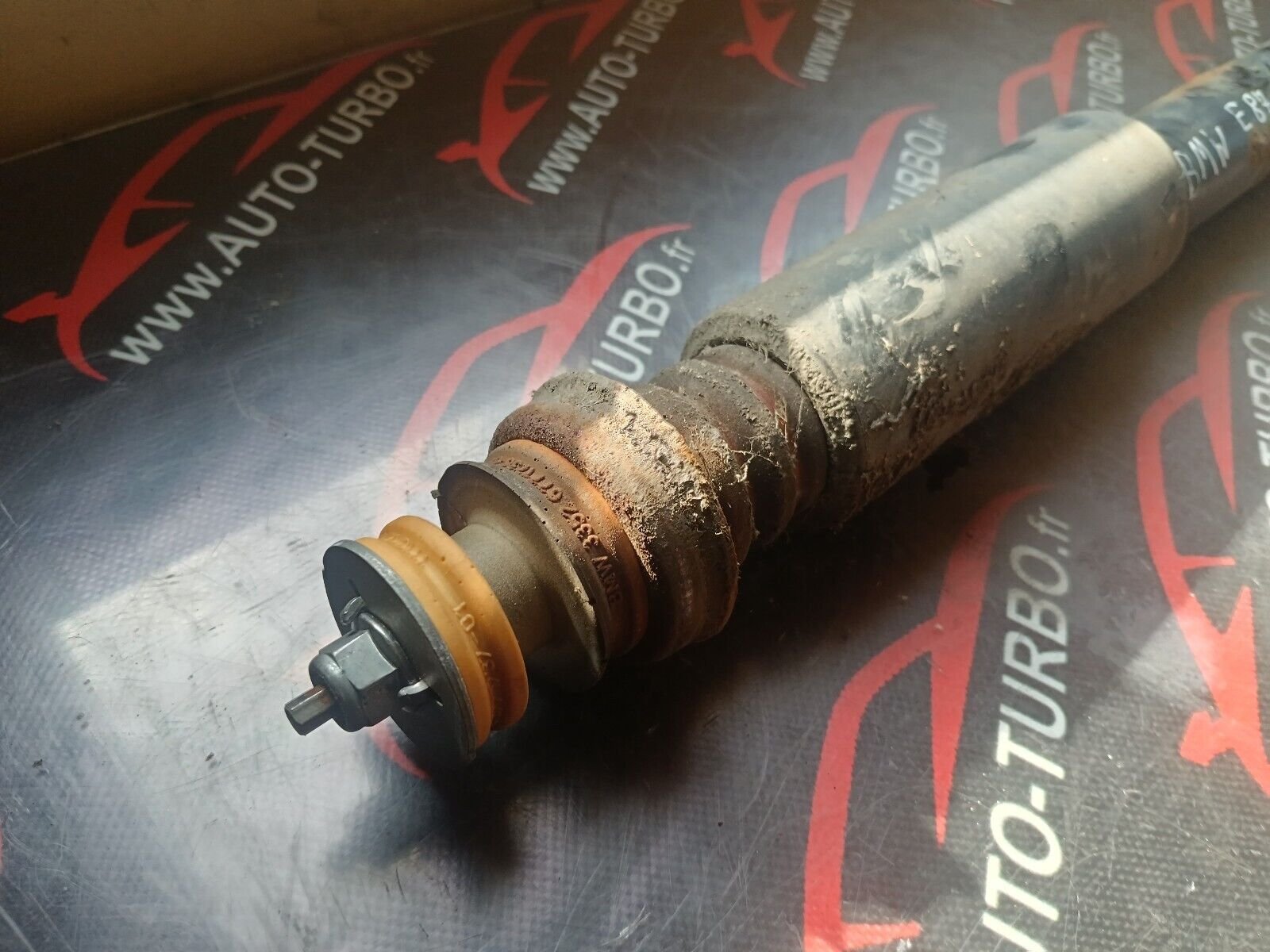 AMORTISSEUR ARRIERE GAUCHE BMW SERIE 1 E87 116i REFERENCE: 6771555