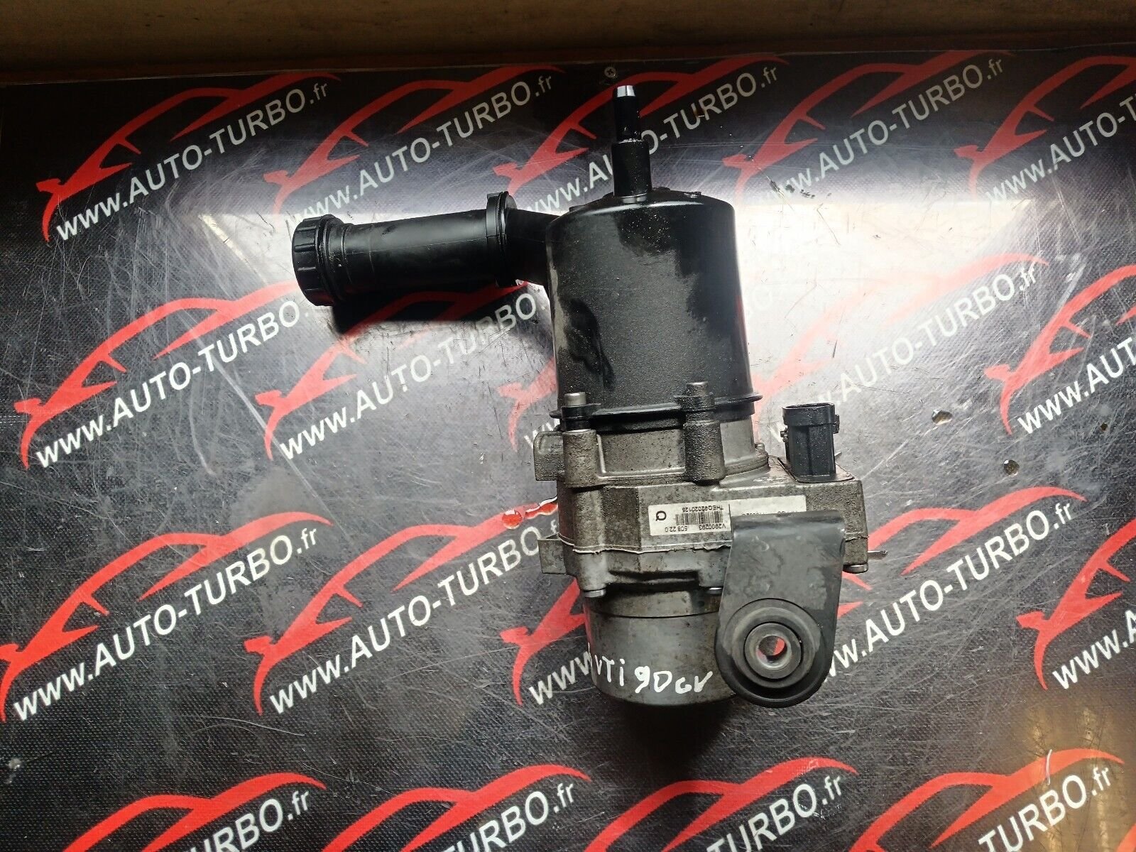 POMPE DE DIRECTION  CITROEN C4 1.6VTI REFERENCE: 9686925480