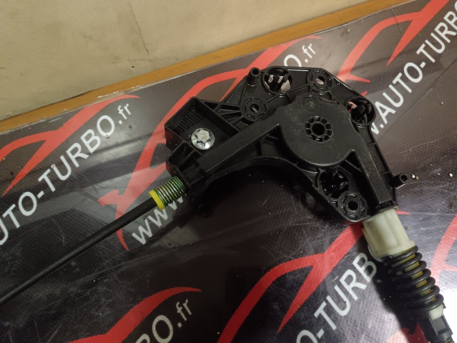 MECHANISME LEVE VITRE BMW 520 F10 REFERENCE: 71821329