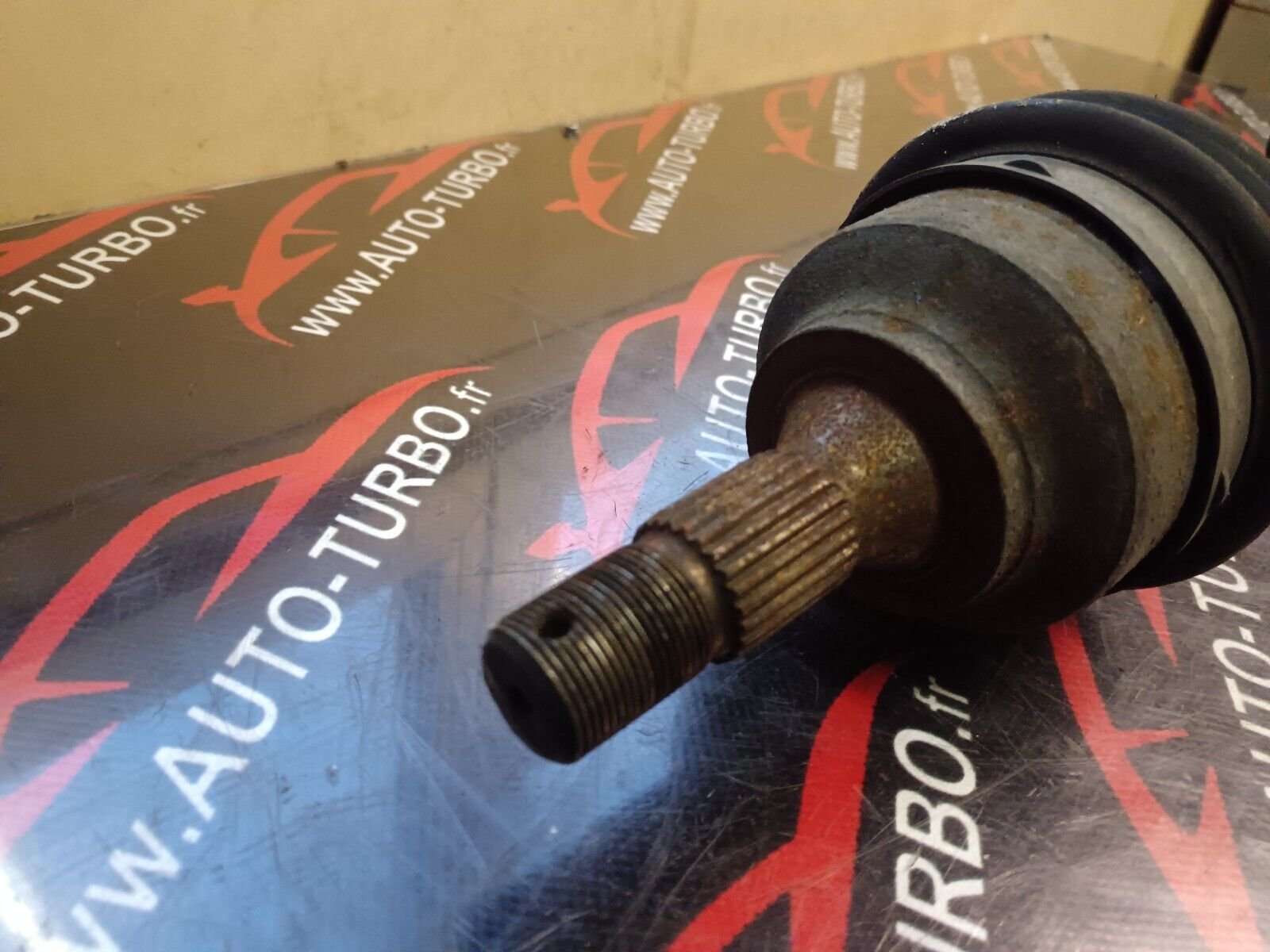 CARDAN AVANT GAUCHE PEUGEOT 308 PHASE 1 REFERENCE: 67862111