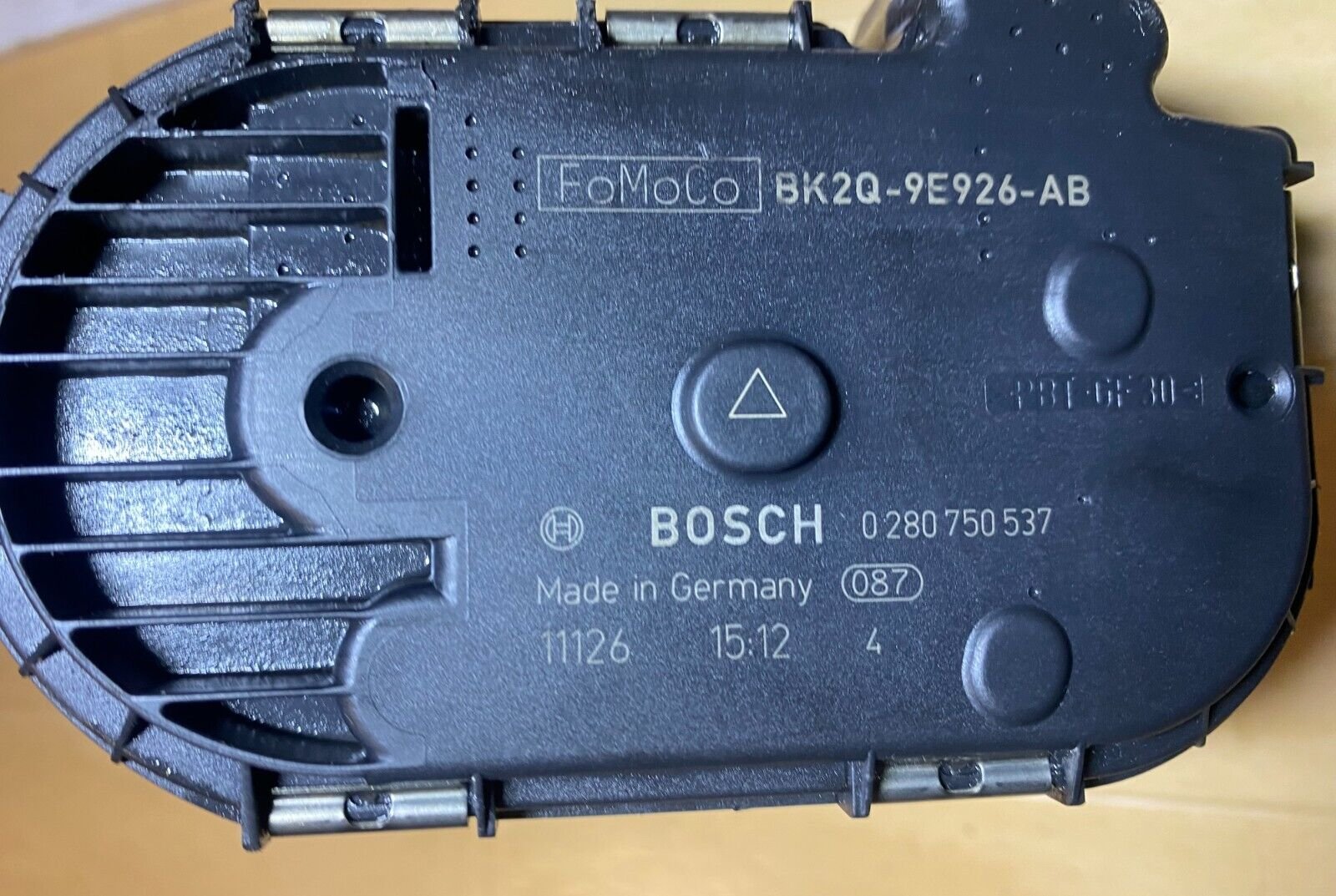 BK2Q-9E926-AB 0280750537 Boitier Papillon D’admission  Ford PSA Bosch
