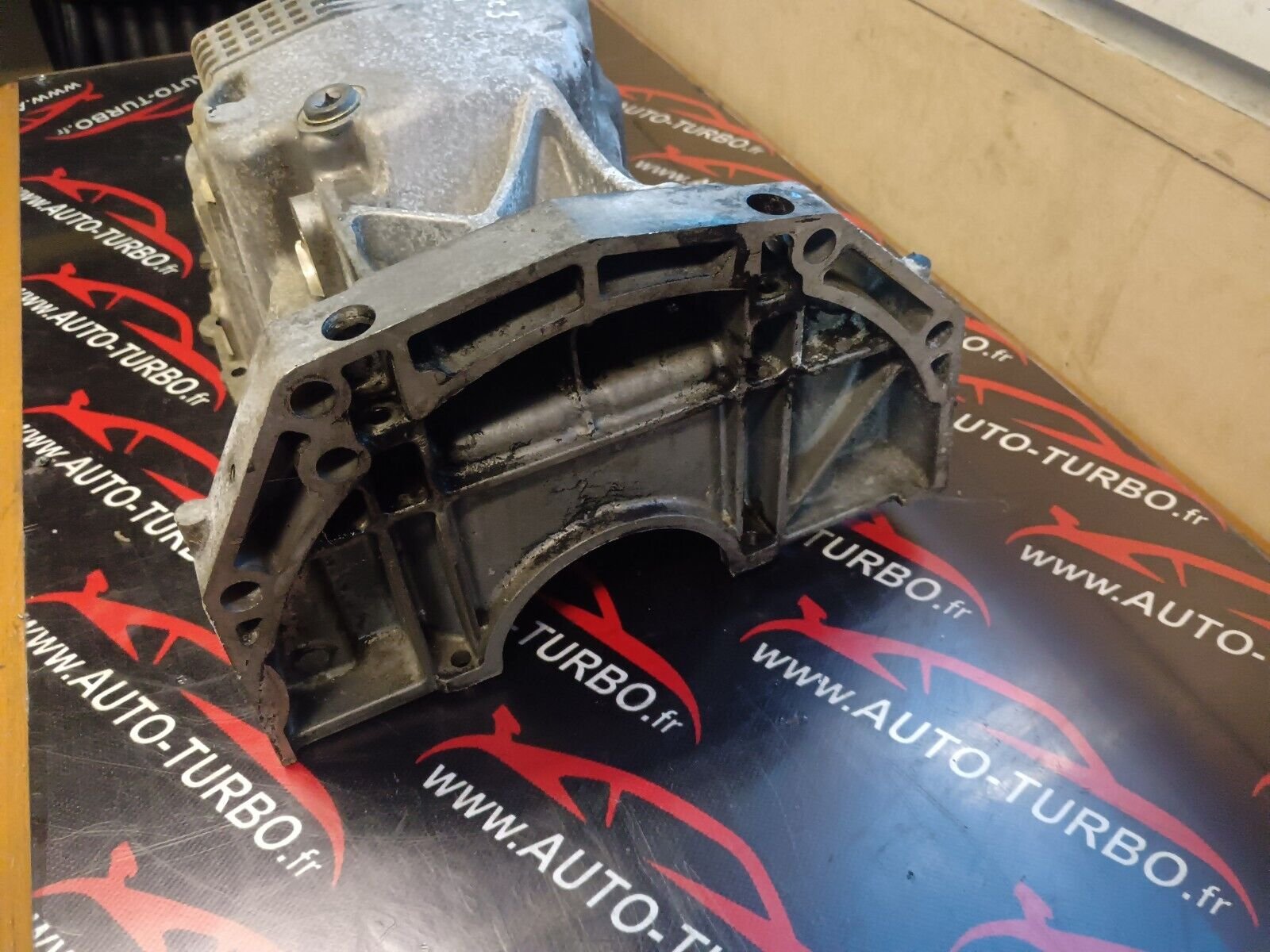 CARTER MOTEUR SUPERIEUR RENAULT SCENIC 3 1.5DCI 106CH REFERENCE: 8200318813