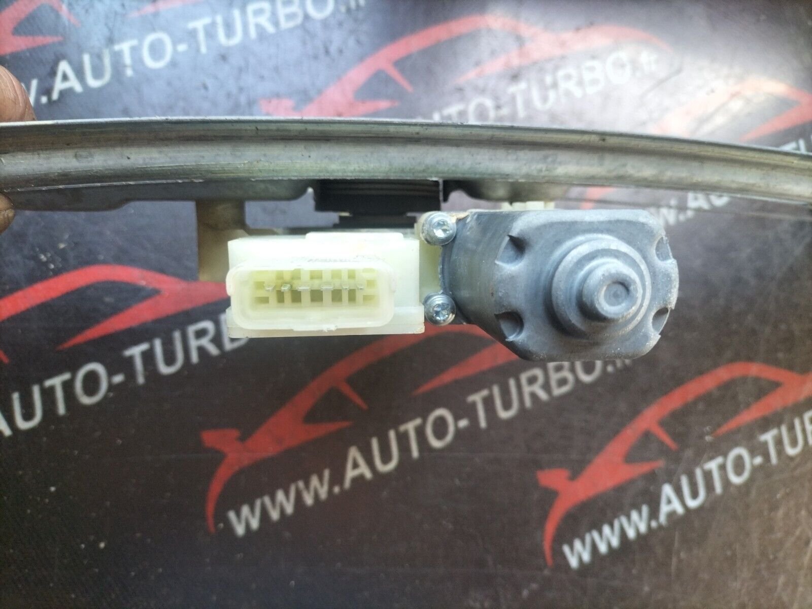 SYSTEME LEVE VITRE ARRIERE GAUCHE PEUGEOT 308 PHASE 2 9678190080