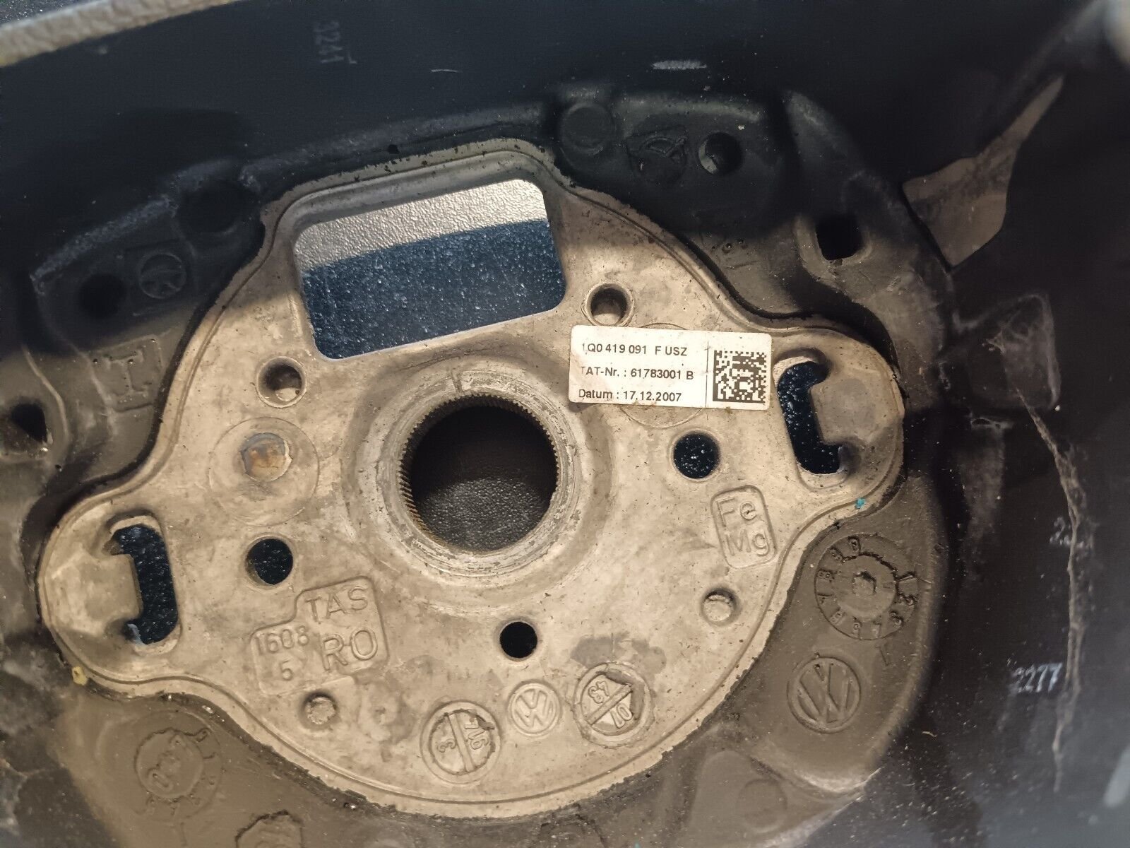 VOLANT CUIR VOLKSWAGEN EOS, POLO4 REFERENCE: 1Q0419091F