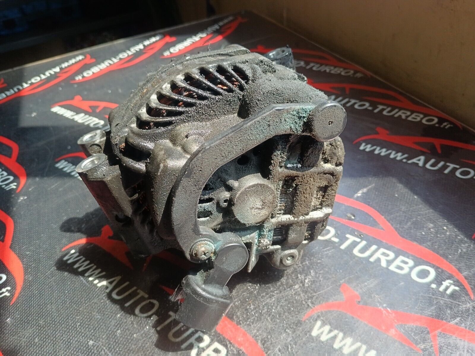 ALTERNATEUR CITROEN C4 1.6VTI 90CH REFERENCE: V757692180