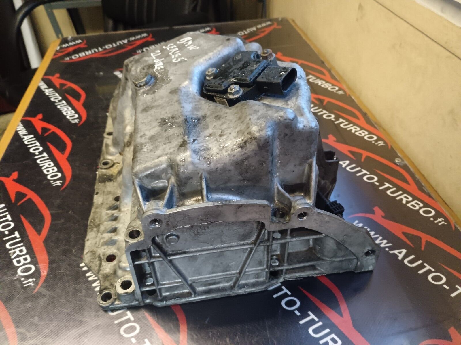 CARTER MOTEUR SUPERIEUR BMW SERIE 5 DIESEL REFERENCE: 13992010