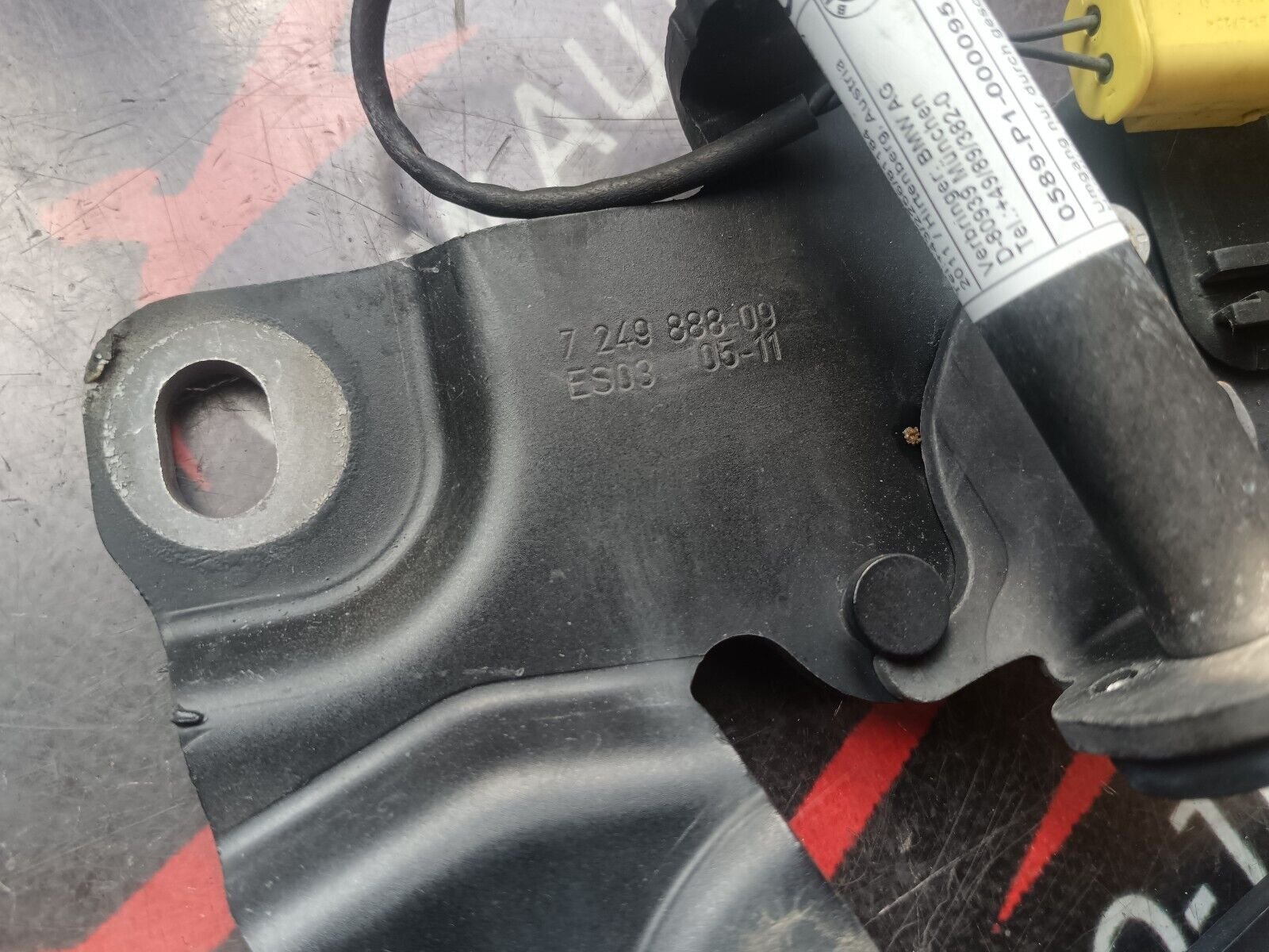 CHARNIERE CAPOT DROIT BMW SERIE 5 F10 REFERENCE: 7249888