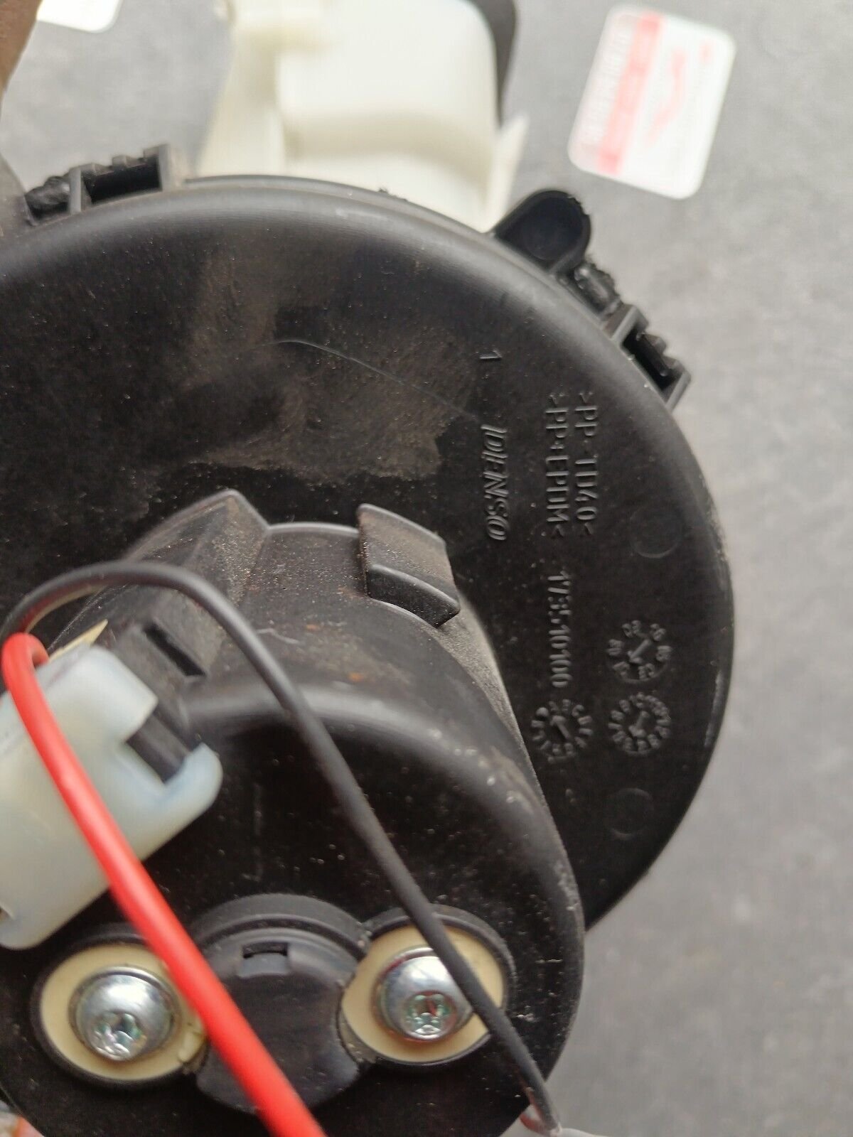 MOTEUR VENTILATEUR CHAUFFAGE AVANT DROIT CITROEN PICASSO REFERENCE: 173510000