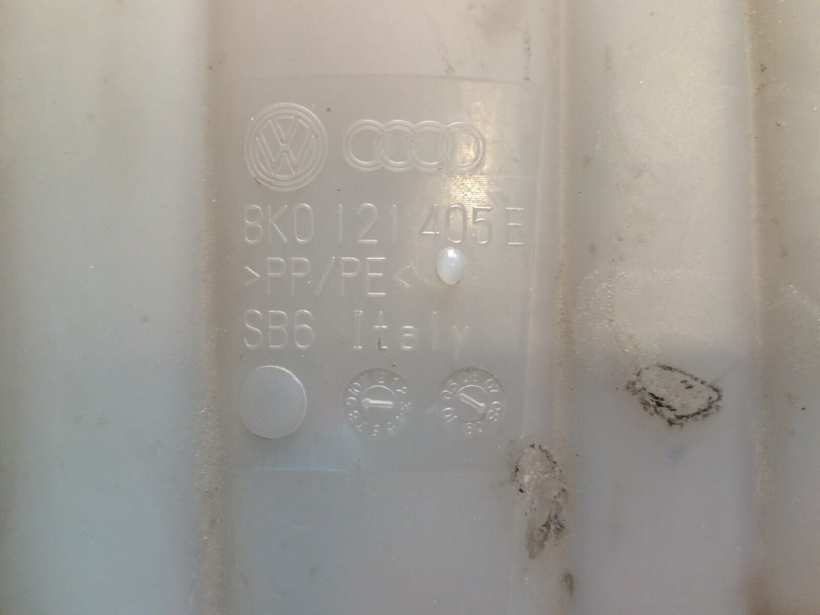 VASE  D'EXPANSION LIQUIDE DE REFROIDISSEMENTS AUDI A5 REFERENCE: 8K0121405