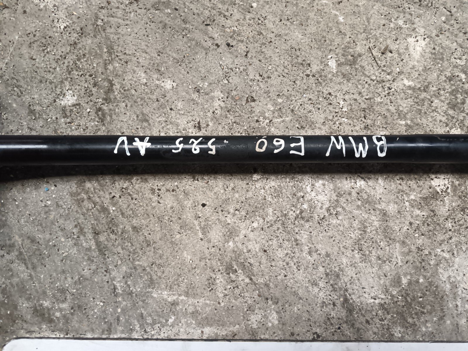 BARRE STABILISATRICE AVANT BMW 525 E60 REFERENCE: 31356760982