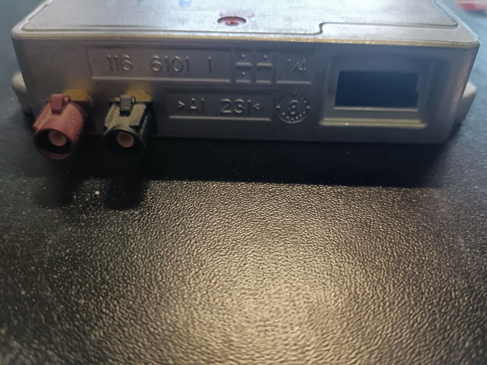 AMPLIFICATEUR ANTENNE AUDI A5, A4, A3 REFERENCE: 8J0035456