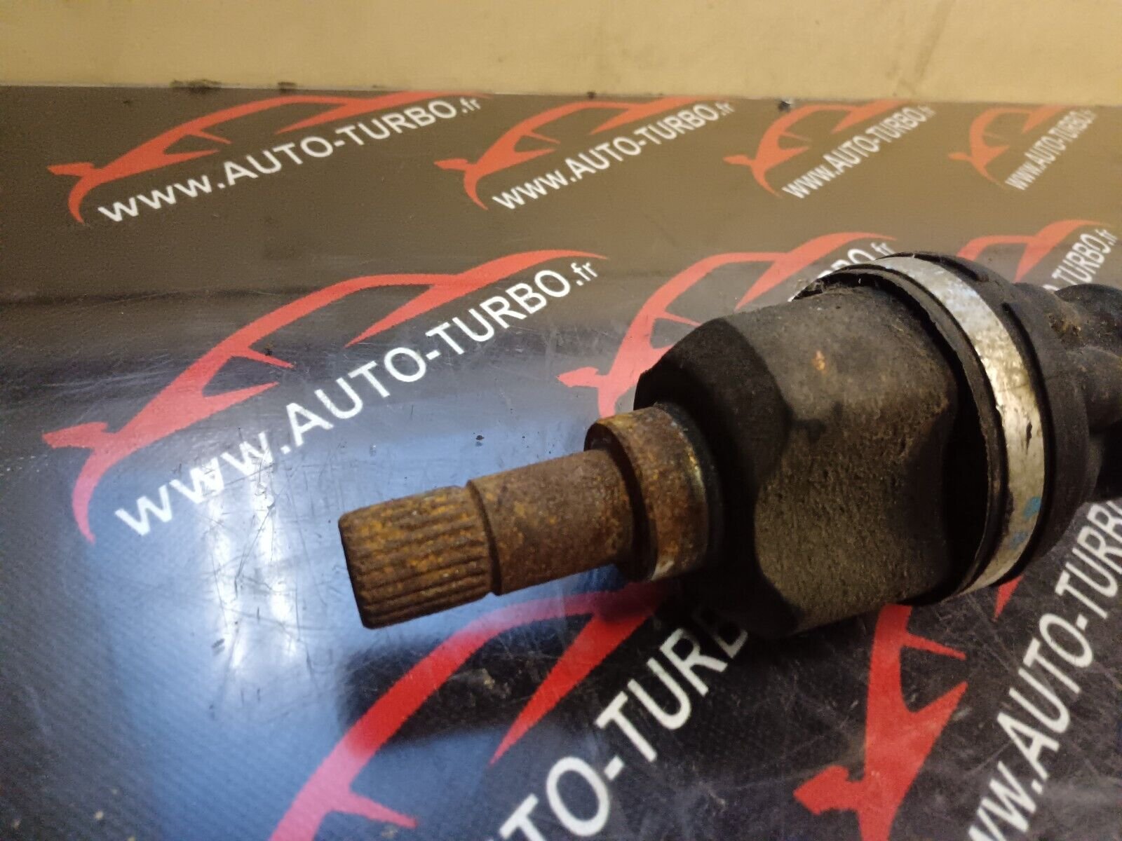 CARDAN AVANT GAUCHE PEUGEOT 307 REFERENCE: 33581836