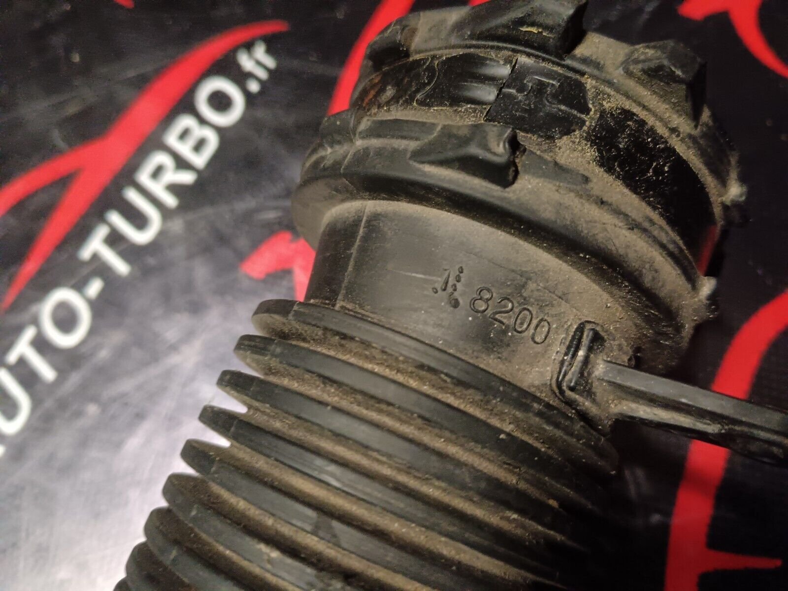 TUYAU DURITE RENAULT SCENIC 3  1.5 DCI