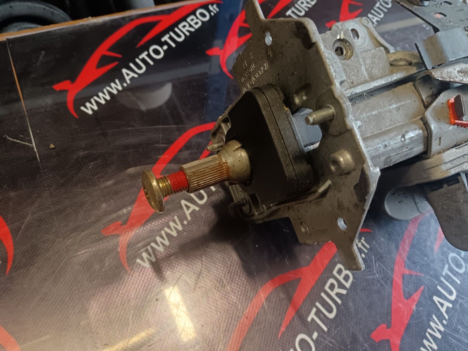 COLONNE DE DIRECTION CITROEN C4 1.6HDI REFERENCE: 9638983380