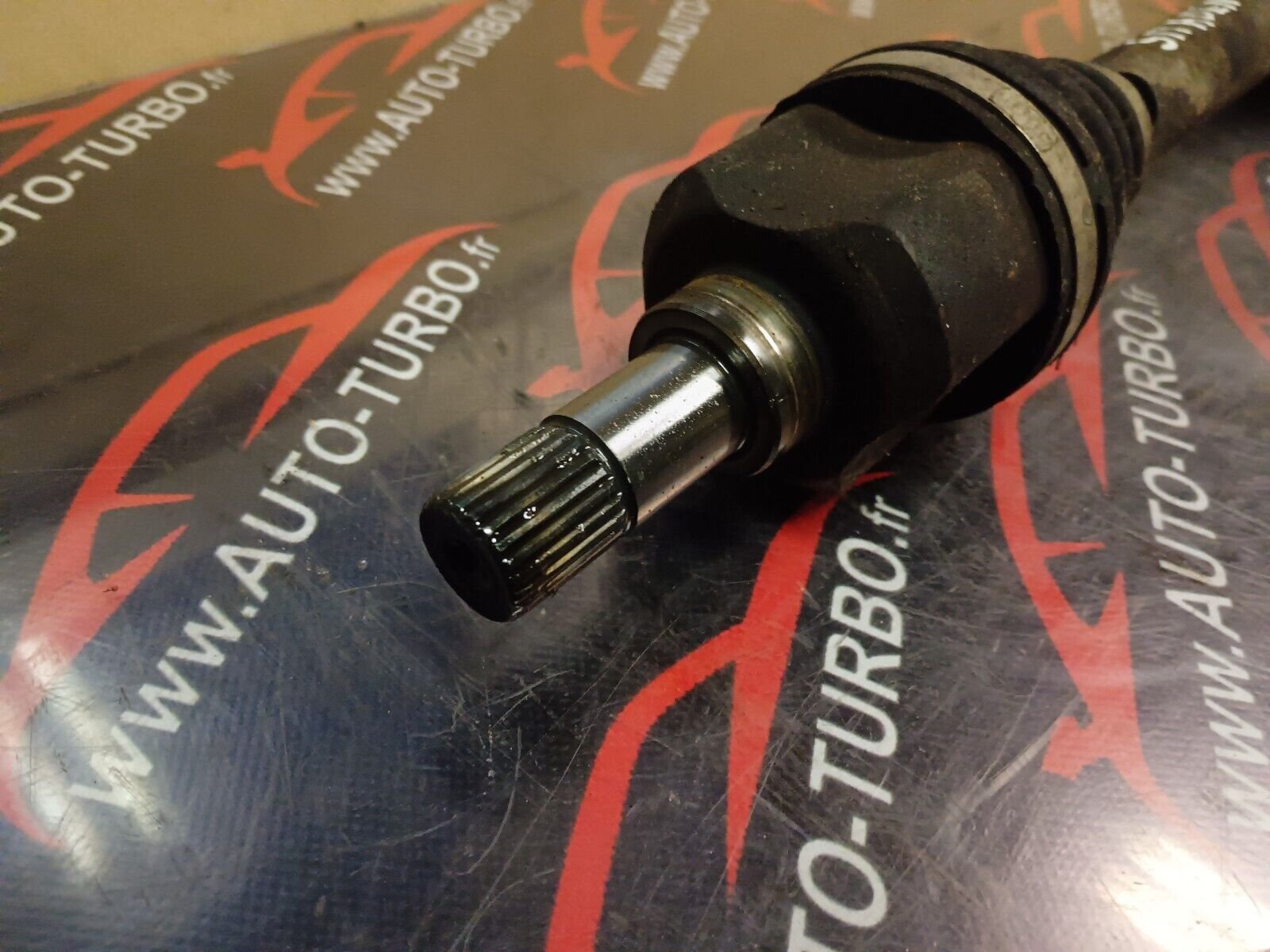 CARDAN AVANT GAUCHE CITROEN C4 REFERENCE: 62385681