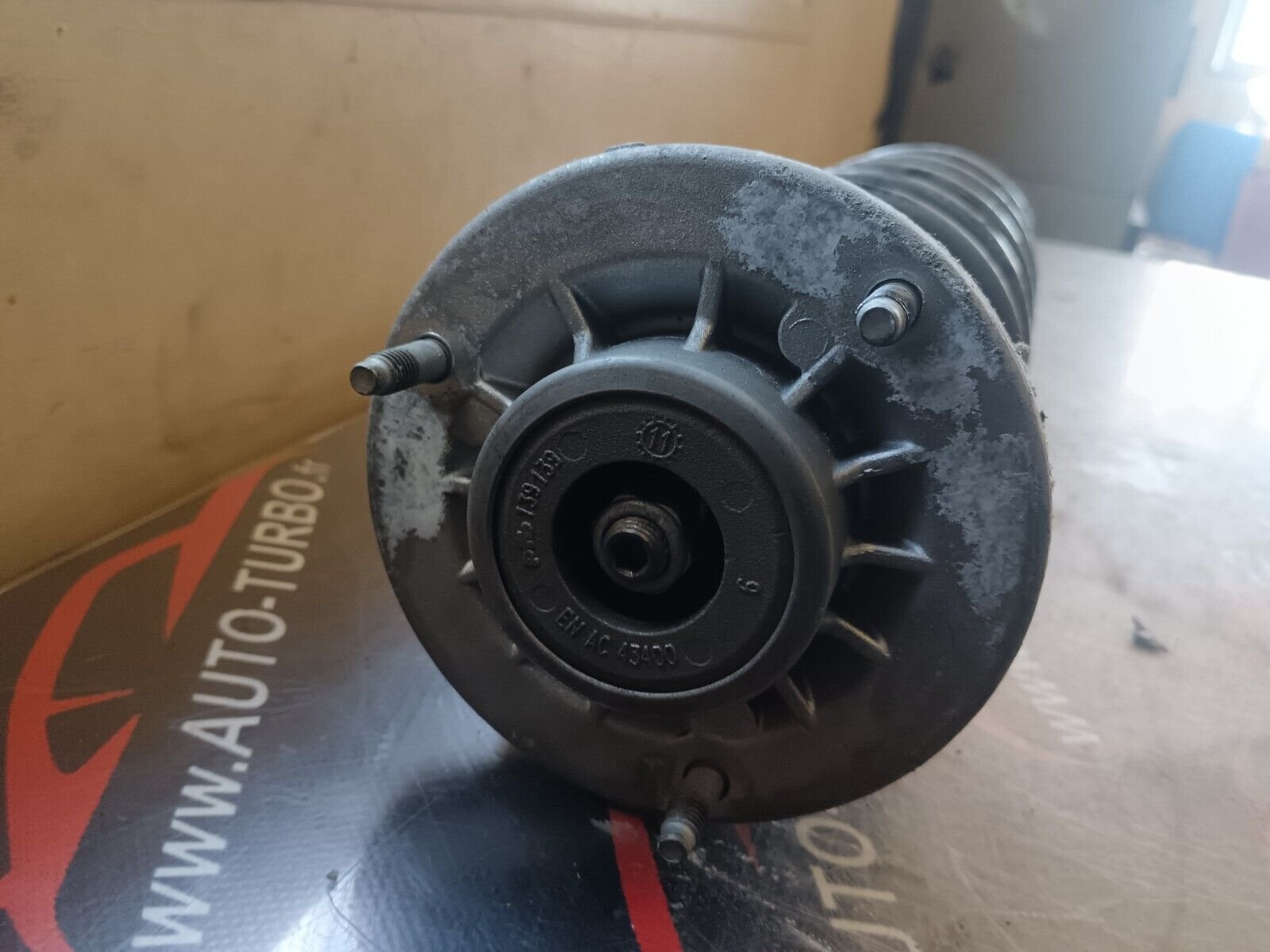 AMORTISSEUR ARRIERE DROIT BMW 520 F10 REFERENCE: 6789385