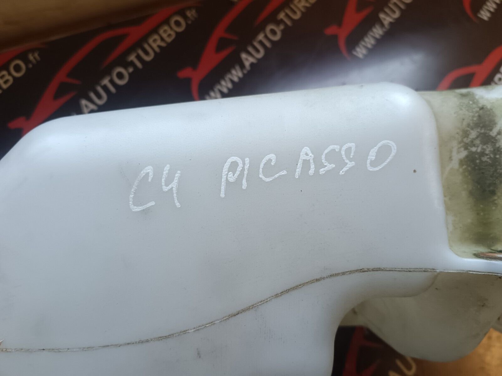 RESERVOIR DE LAVE GLACE CITROEN C4 PICASSO 1.6HDI 110CH