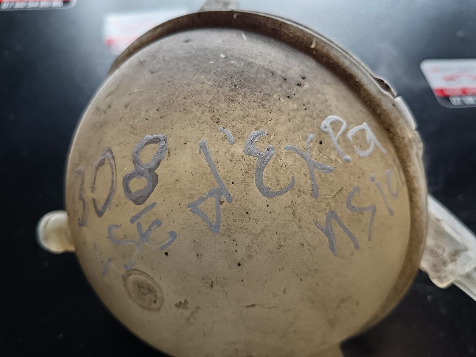 VASE D'EXPANSION LIQUIDE REFROIDISSEMENT PEUGEOT 308