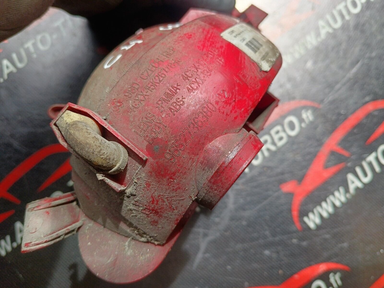 FEU PARE-CHOC ARRIERE DROIT CITROEN C4 COUPE REFERENCE: 9652736380