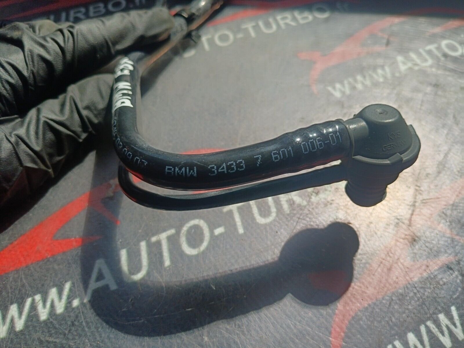 TUYAU A VIDE BMW SERIE 1 E87 116i REFERENCE: 7601006