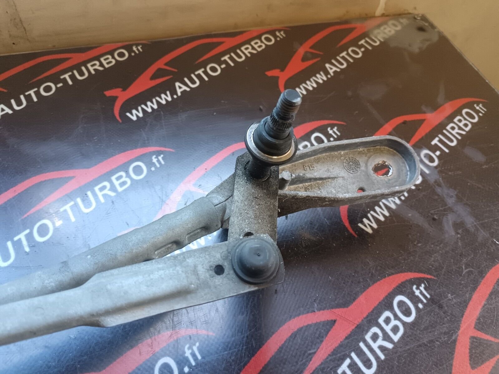 MOTEUR ESSUIE GLACE BMW 520 F10 REFERENCE: 3397021521