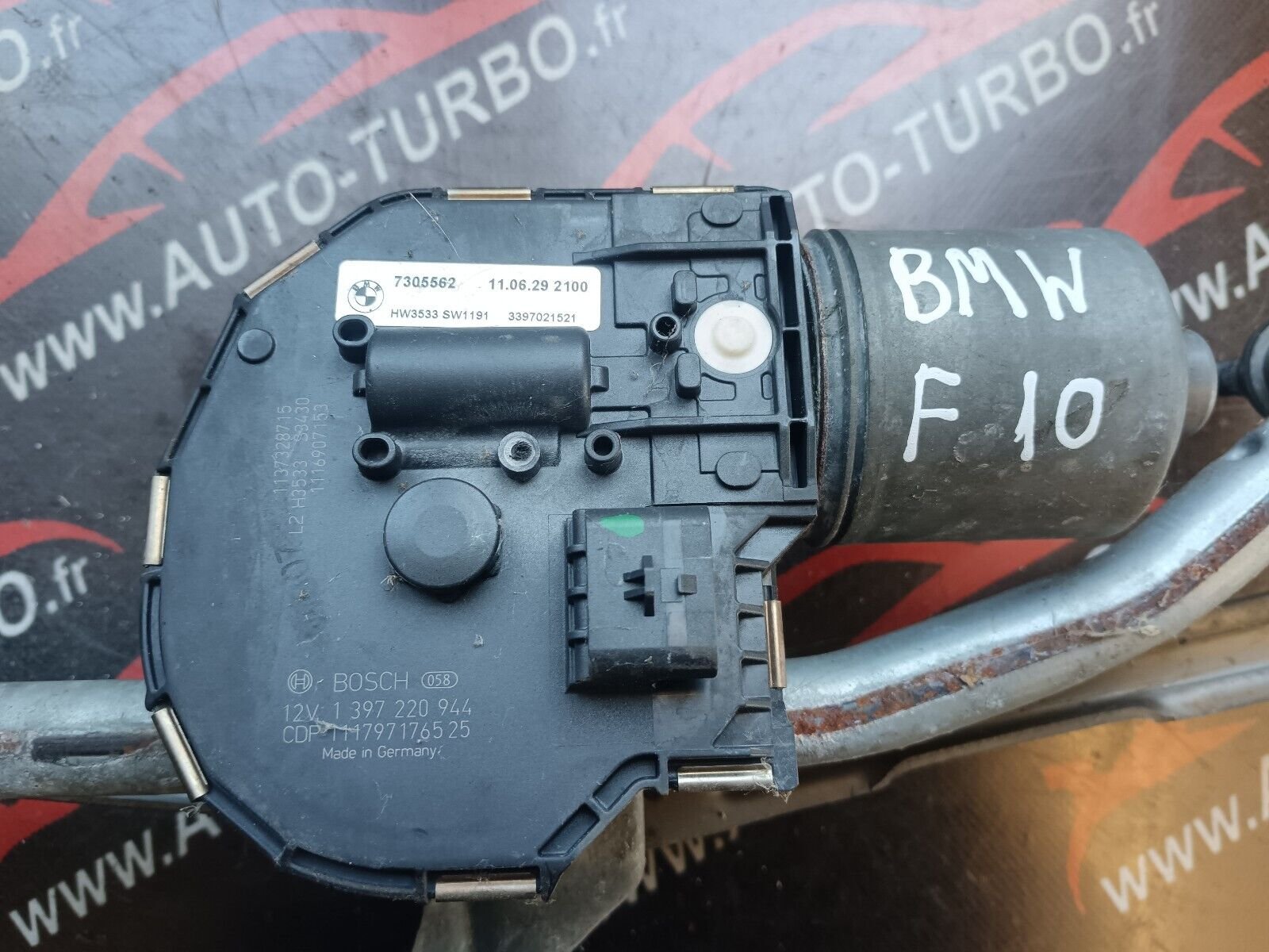 MOTEUR ESSUIE GLACE BMW 520 F10 REFERENCE: 3397021521