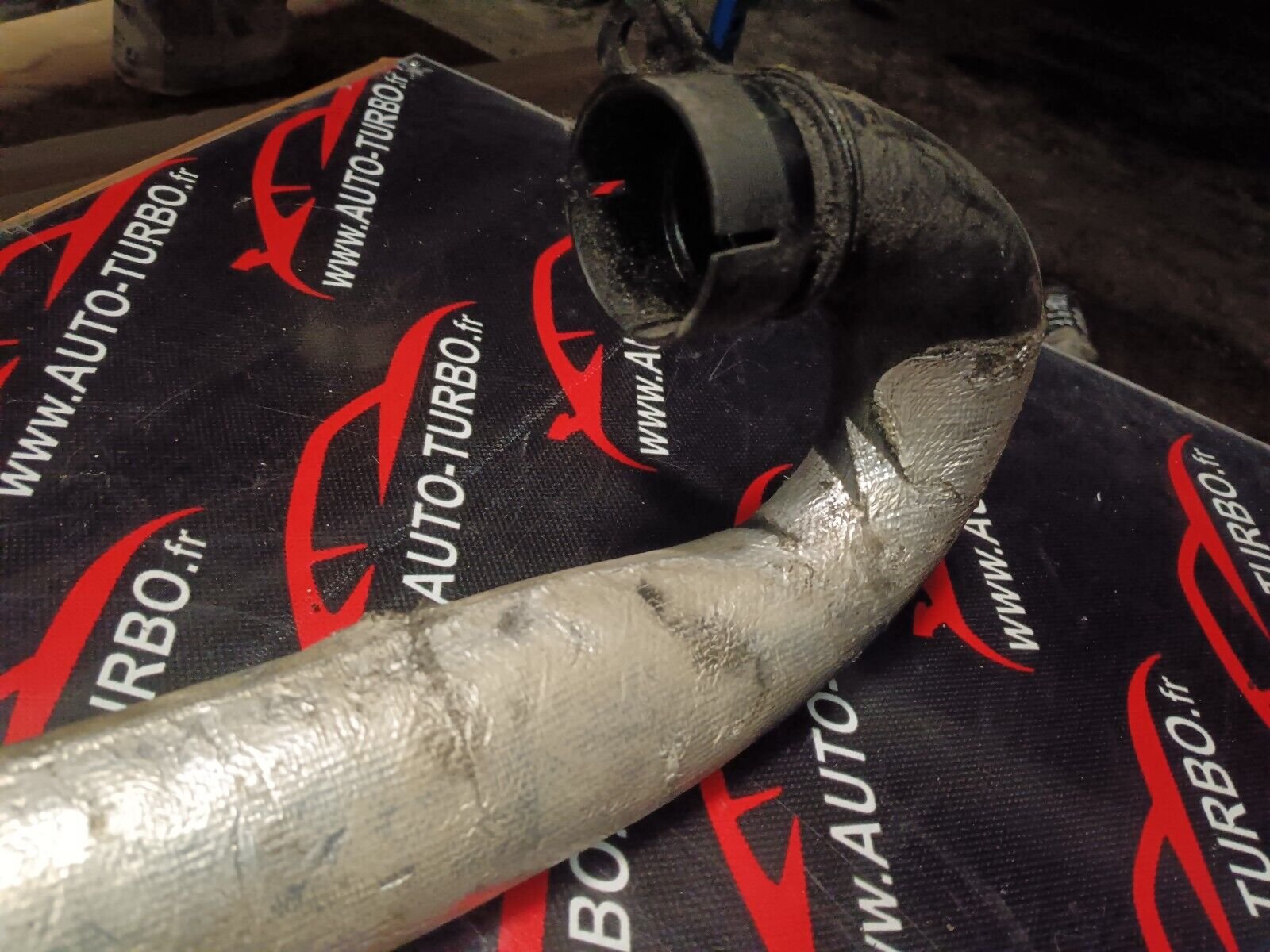 TUYAU DURITE VOLKSWAGEN POLO 1.4TDI REFERENCE: 98060200