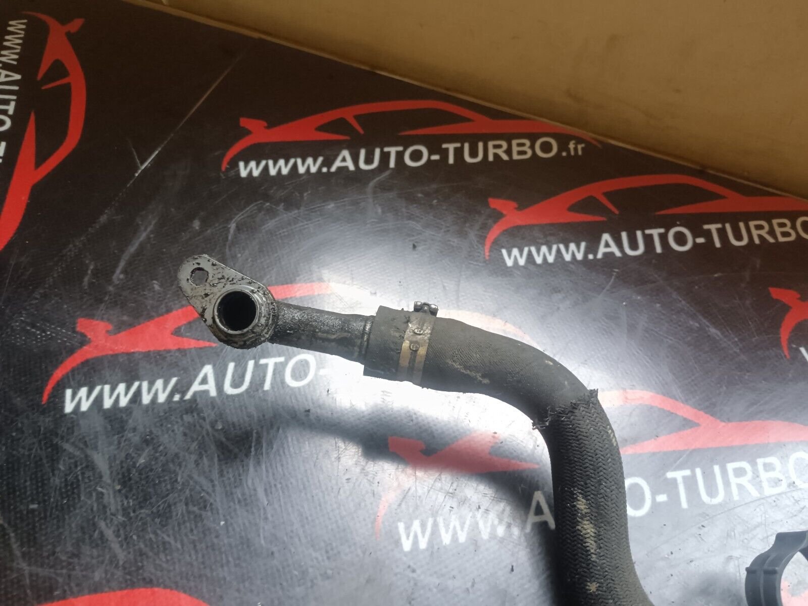 TUYAU CONDUIT CITROEN C4 PICASSO REFERENCE:1357289080