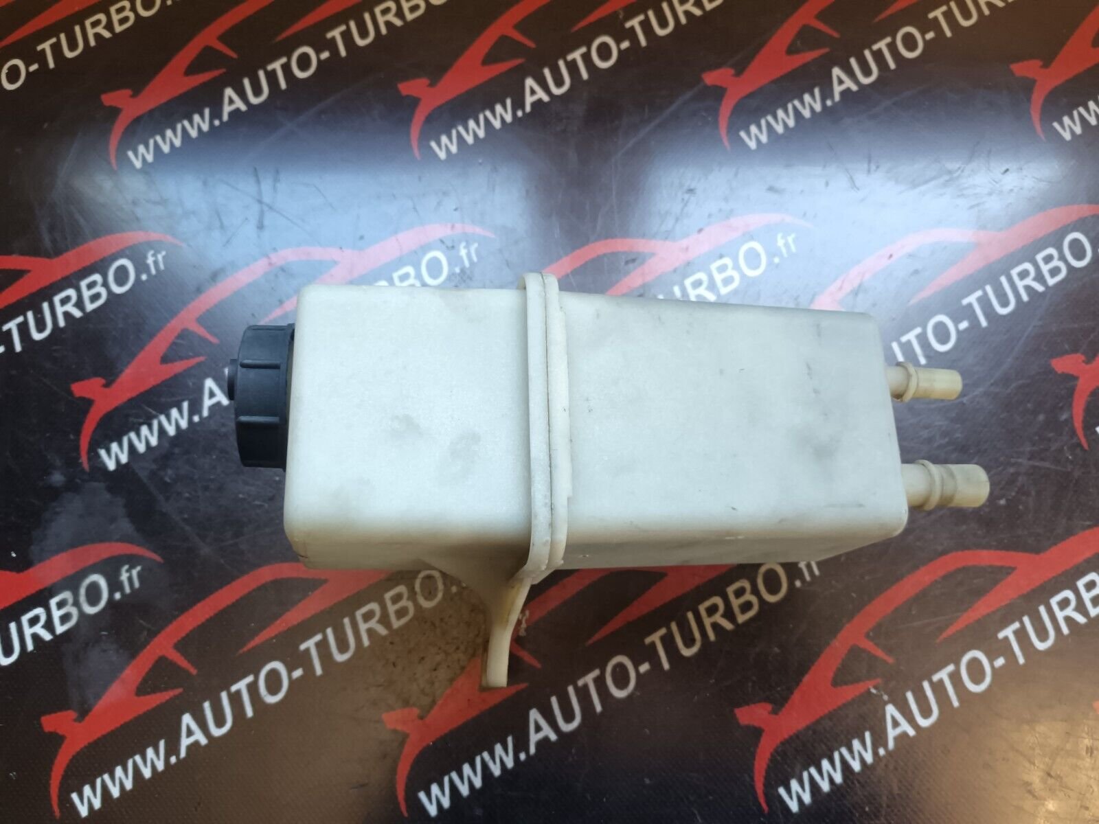 RESERVOIR DE LIQUIDE DE COLONNE DE DIRECTION CITROEN C4 PICASSO 1.6HDI 110CH