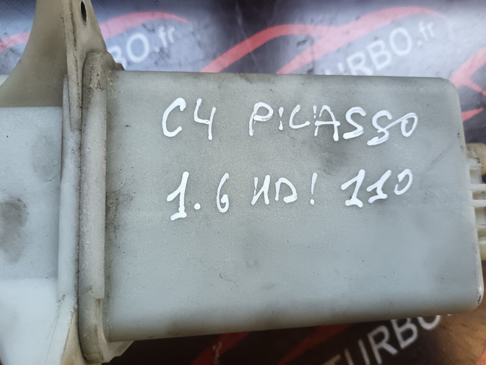 RESERVOIR DE LIQUIDE DE COLONNE DE DIRECTION CITROEN C4 PICASSO 1.6HDI 110CH