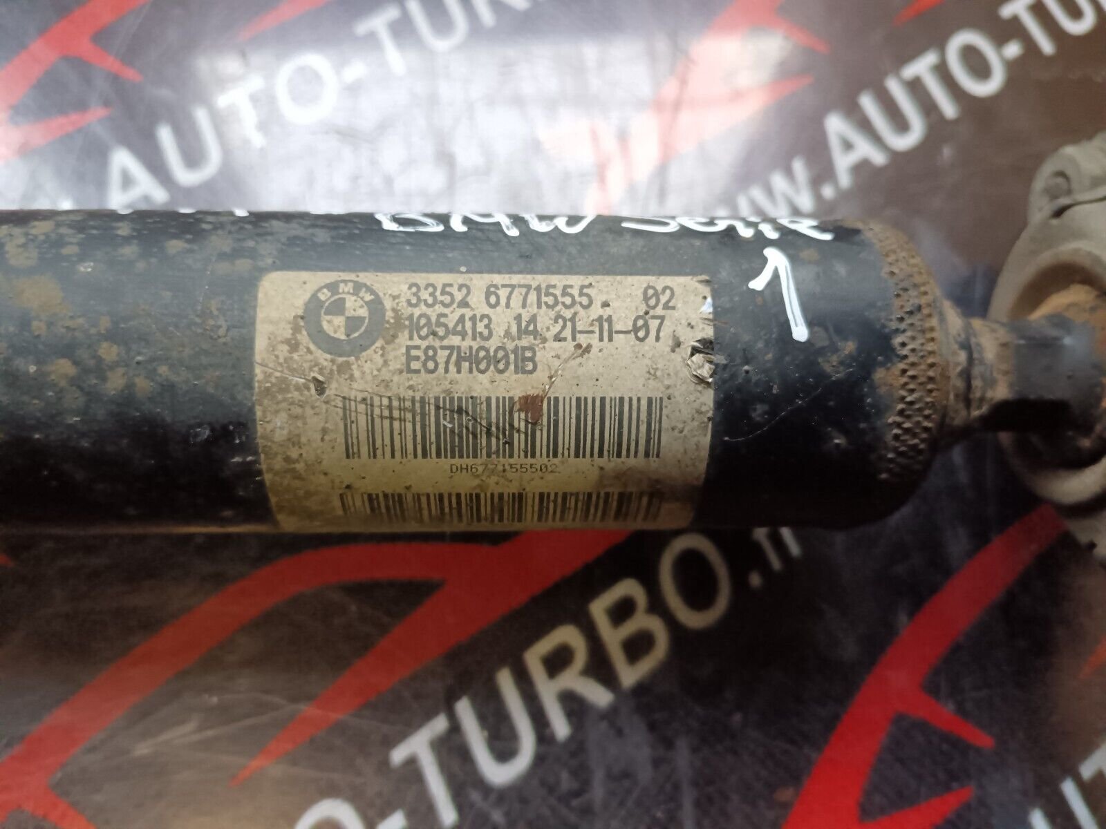 AMORTISSEUR ARRIERE DROITE  BMW 525 D E60 6771555