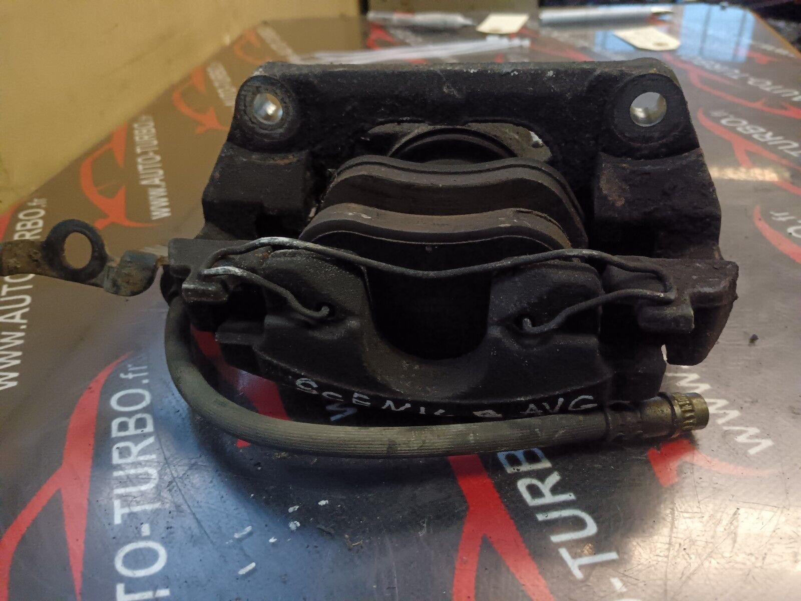 ETRIER AVANT GAUCHE RENAULT SCENIC 2 REFERENCE: 71237278