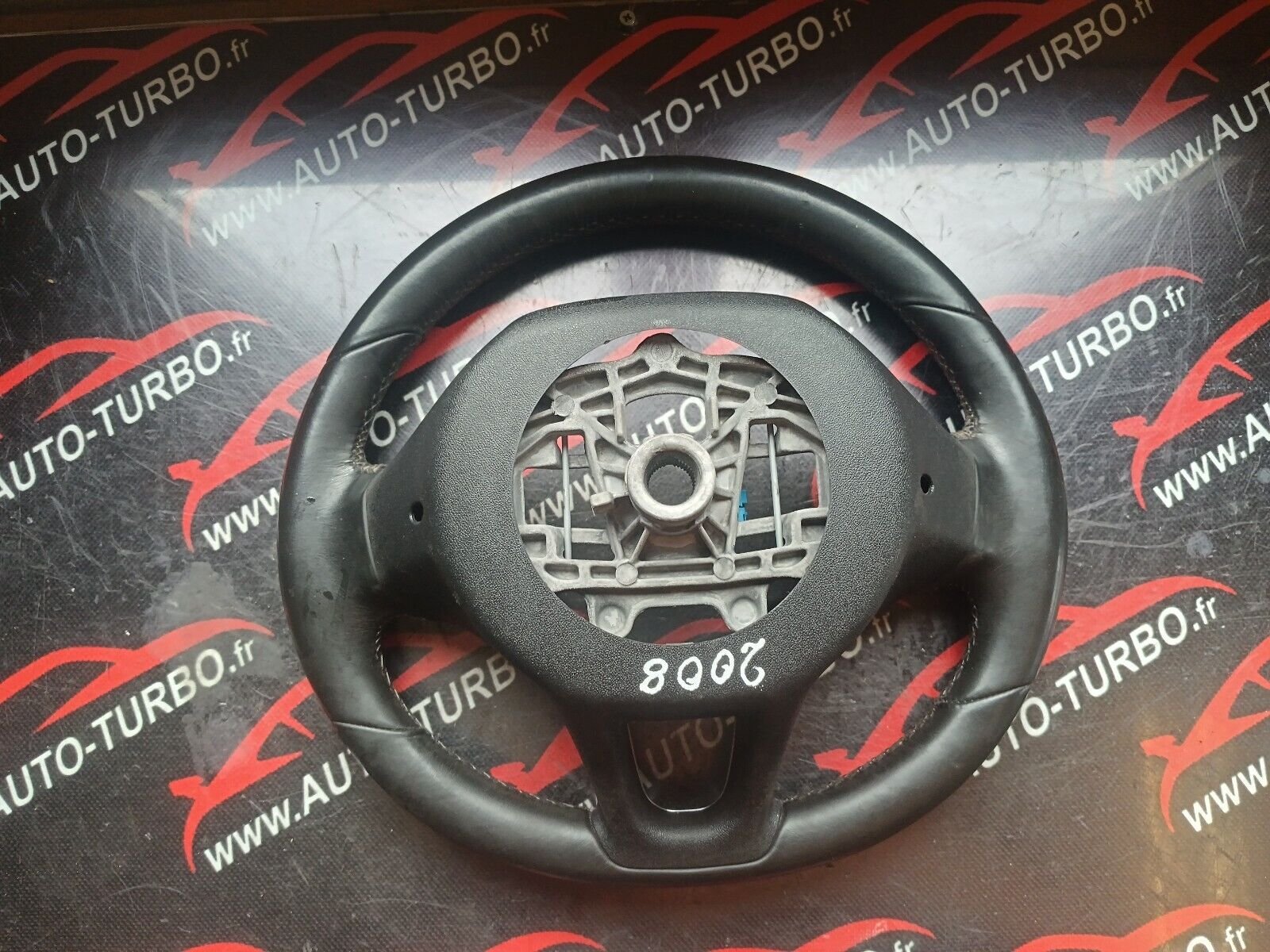 VOLANT PEUGEOT 2008 1.6HDI  REFERENCE: 98084115