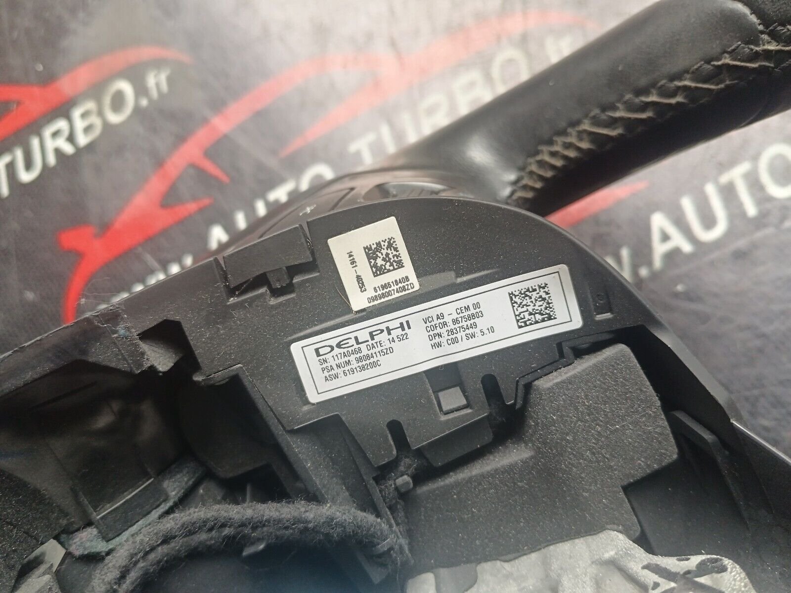 VOLANT PEUGEOT 2008 1.6HDI  REFERENCE: 98084115