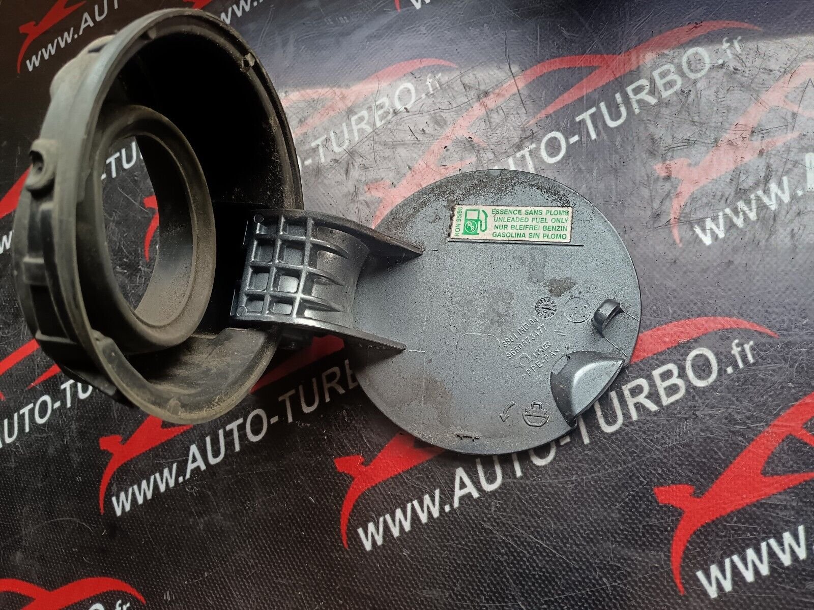 TRAPPE ESSENCE CITROEN C 4 REFERENCE: 9647152080