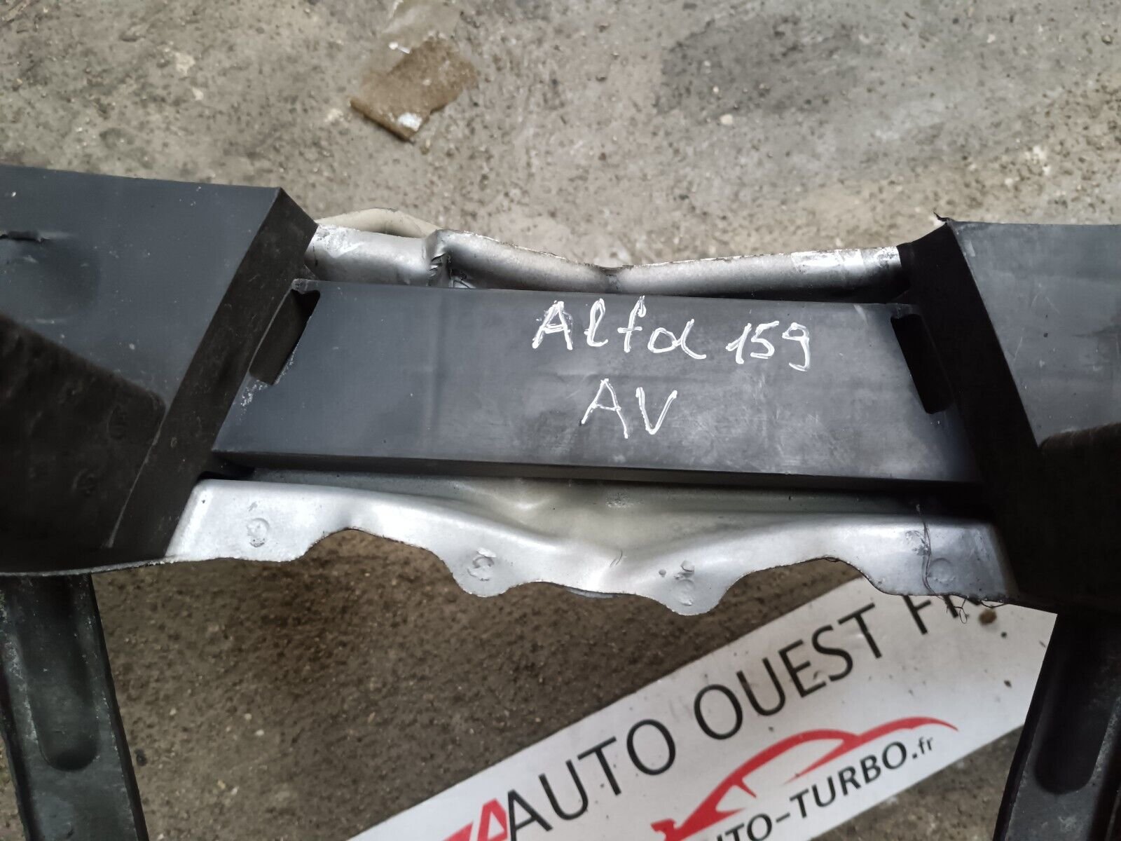 RENFORT PARE HOC AVANT (TRAVERS) ALFA ROMEO 159 REFERENCE: 60688105