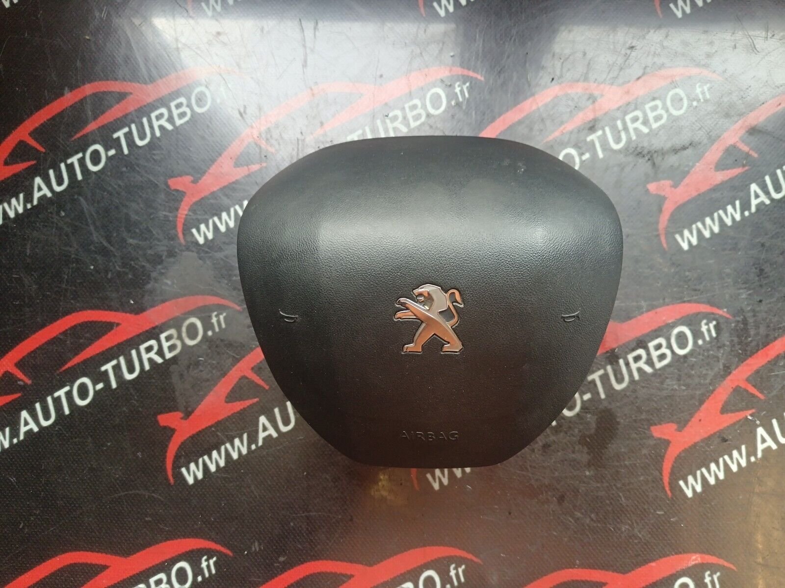 AIRBAG VOLANT PEUGEOT 2008 1.6HDI 110CH  REFERENCE: 98072114