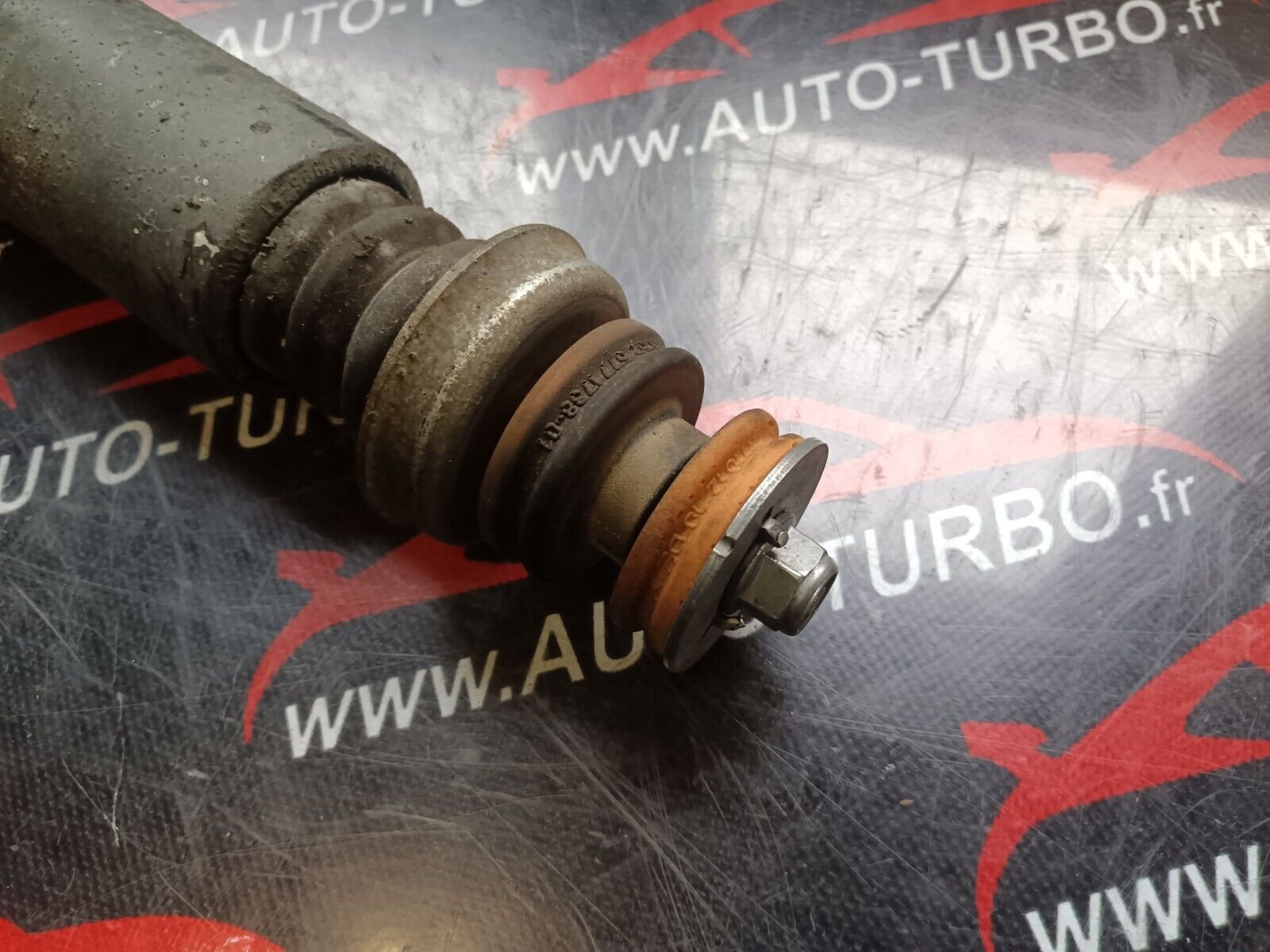 AMORTISSEUR ARRIERE GAUCHE BMW 525 D E60 6771555