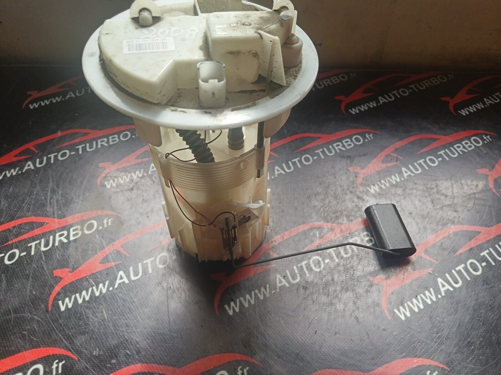 POMPE A GAVAGE PEUGEOT 2008 1.6HDI 110CH  REFERENCE: 9674461380