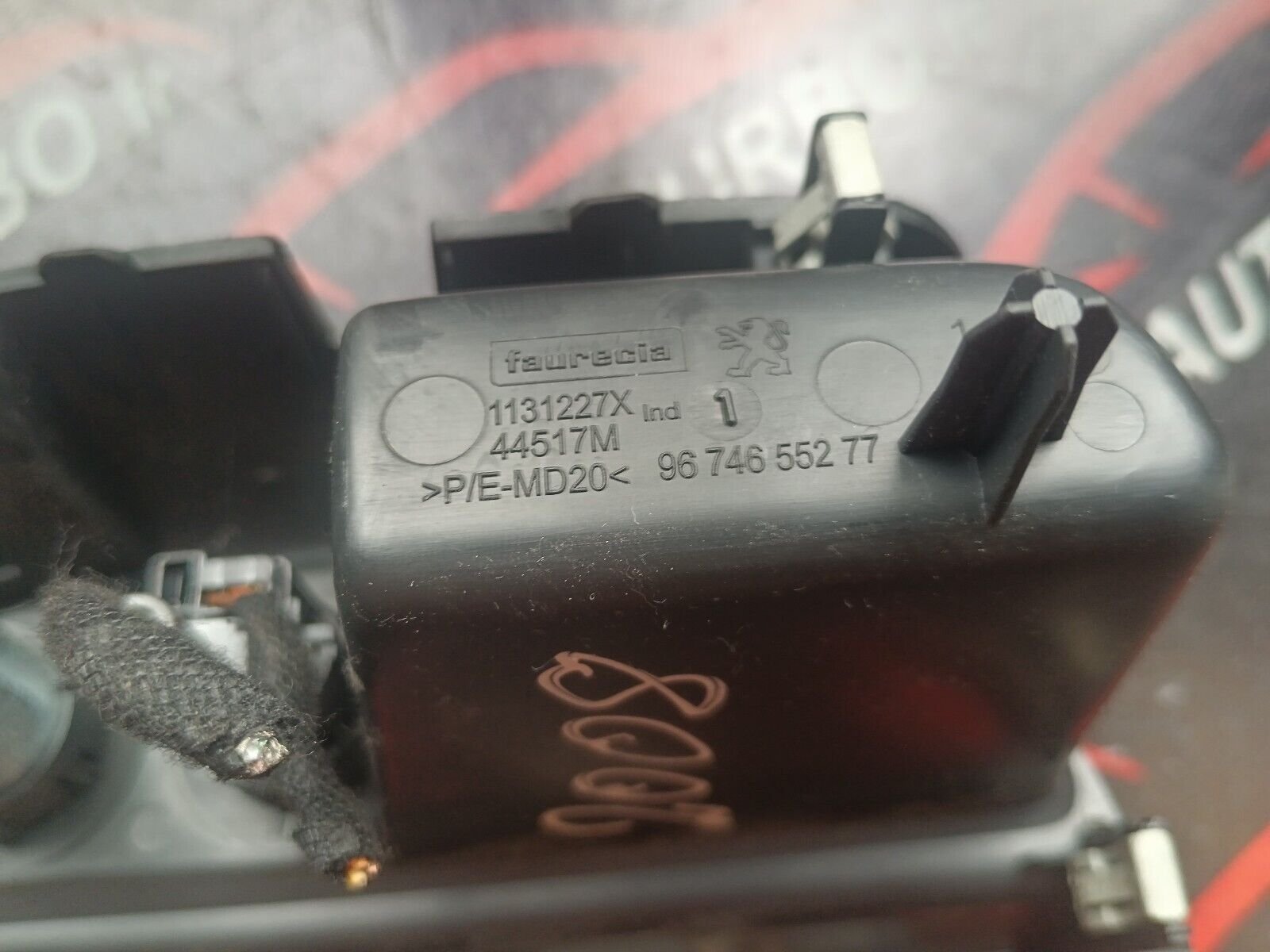 ALLUME CIGARE USB AUX 2008 1.6HDI 110CH REFERENCE: 9674655277