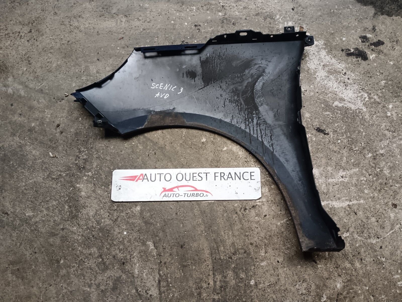 AILE AVANT DROIT RENAULT SCENIC 3 REFERENCE: 631001414R