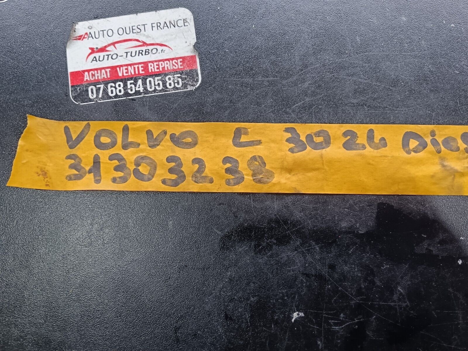 INJECTEUR VOLVO V60 V70 S80 V50 XC60 2L DIESEL REFERENCE: 31303238