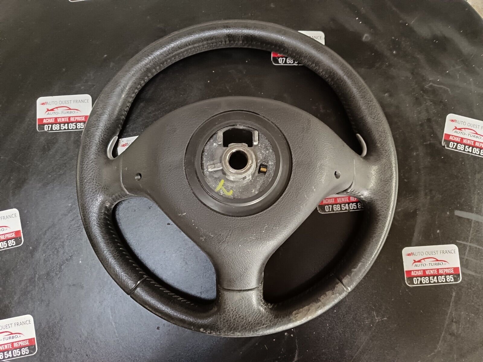 VOLANT PEUGEOT 307cc 2.0L 136CH ESSENCE REFERENCE: 96467818ZR