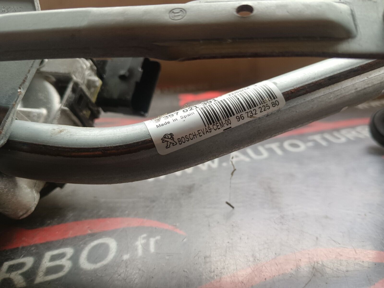 MOTEUR ESSUIE-GLACE PEUGEOT 2008 1.6HDI 110CH REFERENCE: 9673222580