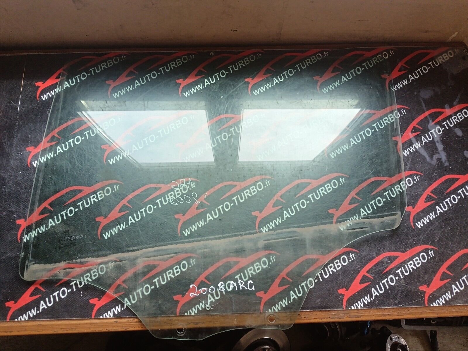 VITRE ARRIERE GAUCHE PEUGEOT 2008 1.6HDI 110CH REFERENCE: 43R00048