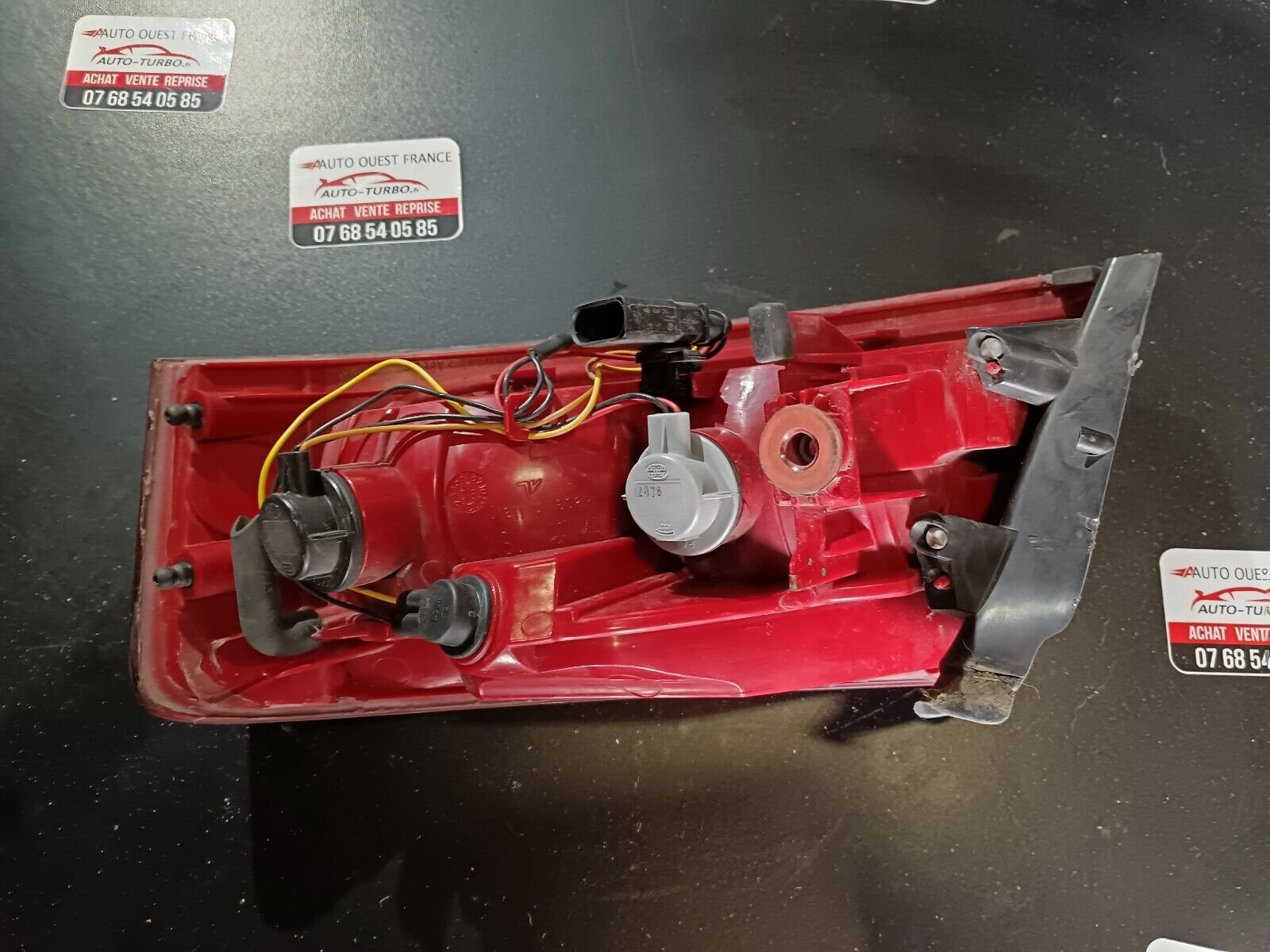 FEU ARRIERE GAUCHE AUDI A5 REFERANCE 8T0945095