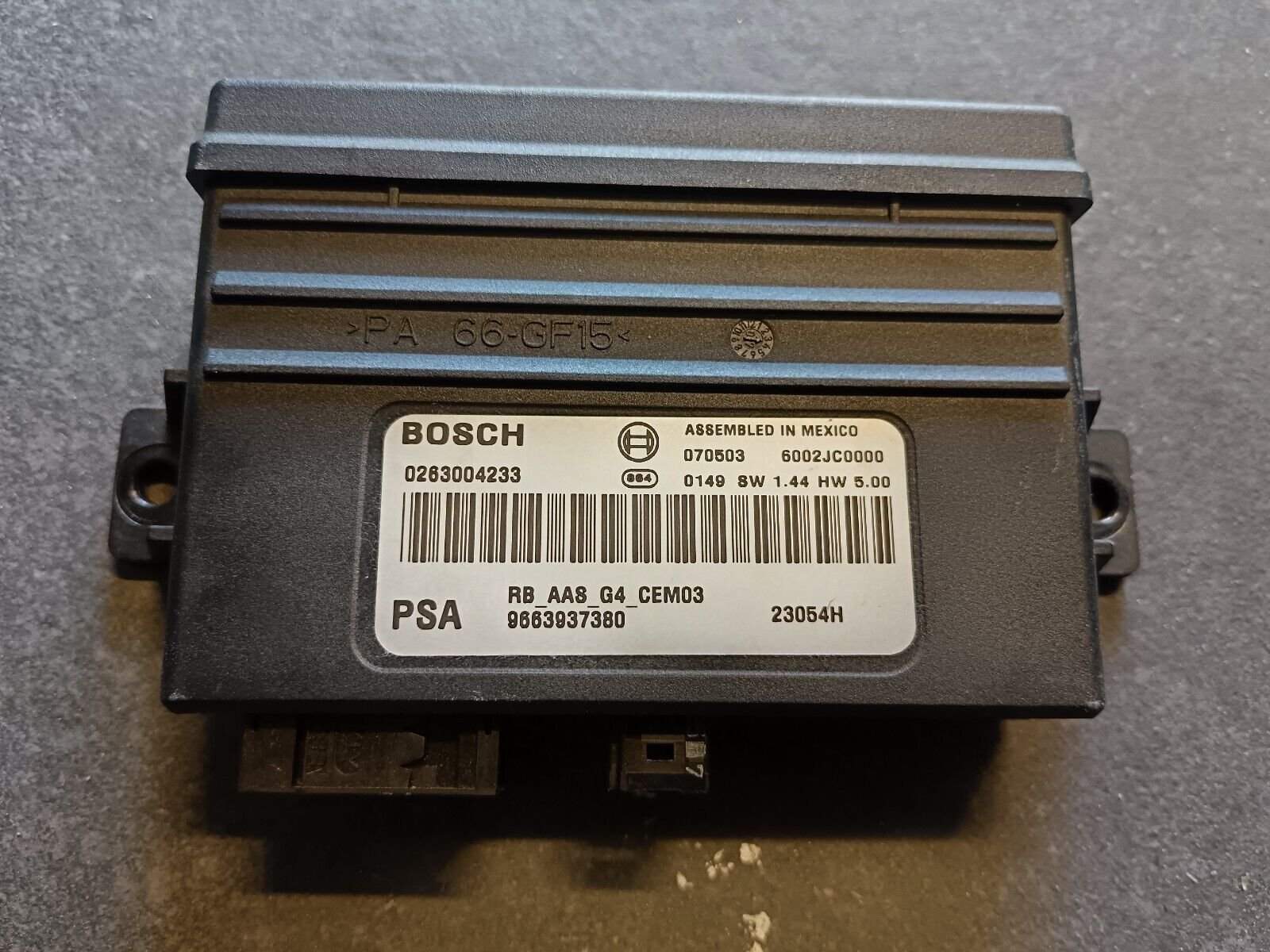 MODULE ELECTRONIQUE CITROEN C4 PICASSO REFERENCE: 0263004233