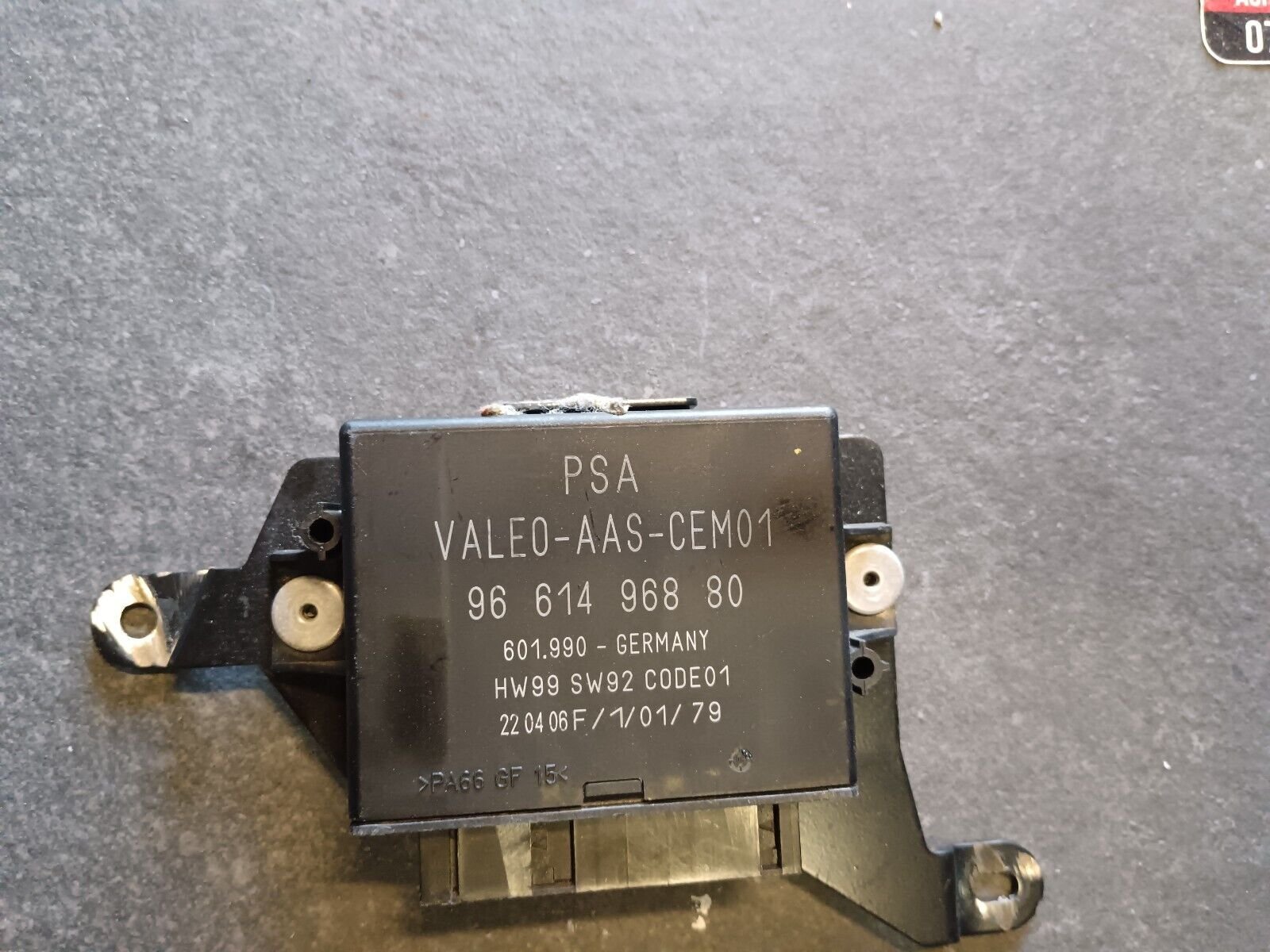 CALCULATEUR RADAR RECUL PEUGEOT 207 1.4 HDI REFERENCE: 9661496880