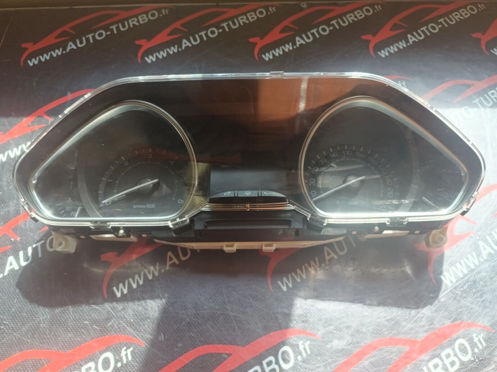 COMPTEUR DE VITESSE PEUGEOT 2008 1.6HDI 110CH REFERENCE: 9805976080