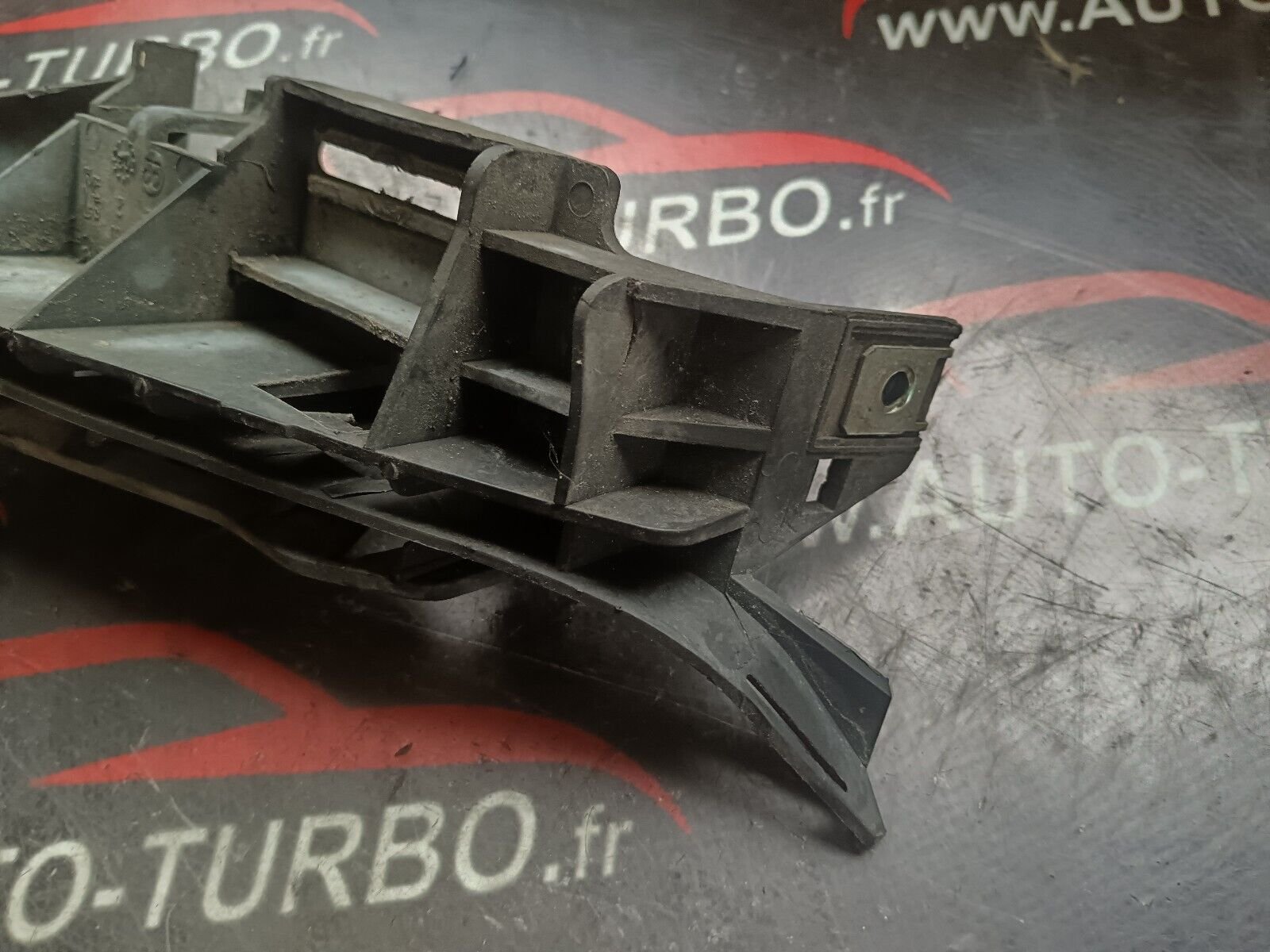 SUPPORT PARE CHOC AVANT GAUCHE PEUGEOT 307CC REFERENCE: 9643074580